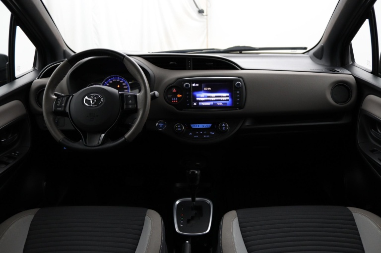 Toyota Yaris - 1.5 Hybrid Dynamic 4