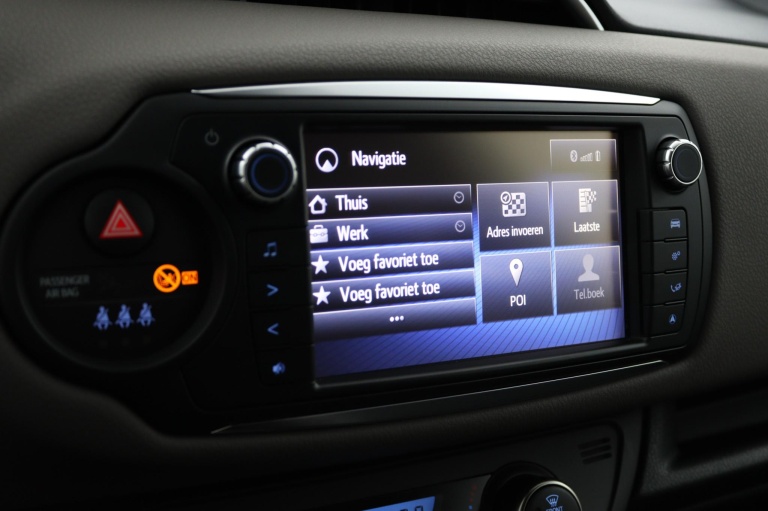 Toyota Yaris - 1.5 Hybrid Dynamic 41