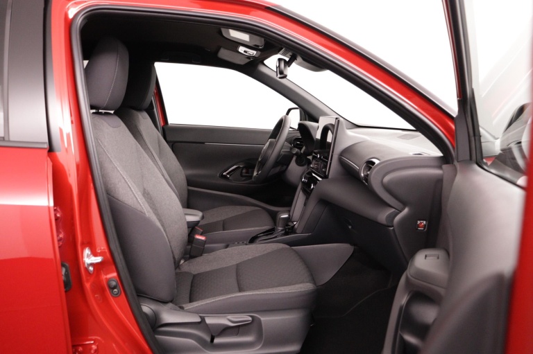 Toyota Yaris Cross - 1.5 Hybrid 115 Dynamic 19