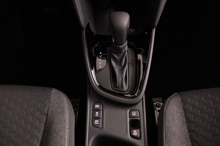 Toyota Yaris Cross - 1.5 Hybrid 115 Dynamic 25