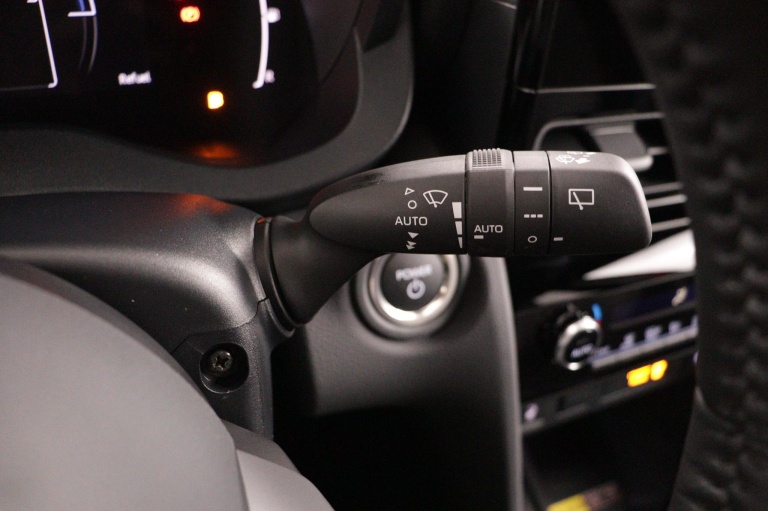 Toyota Yaris Cross - 1.5 Hybrid 115 Dynamic 29