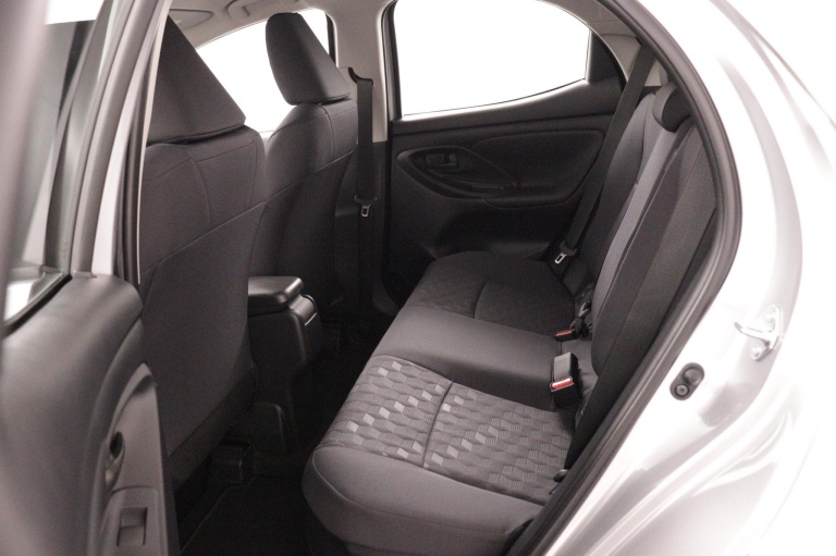 Toyota Yaris - 1.5 Hybrid 115 Active 17