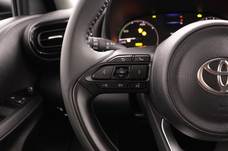 Toyota Yaris - 1.5 Hybrid 115 Active 18