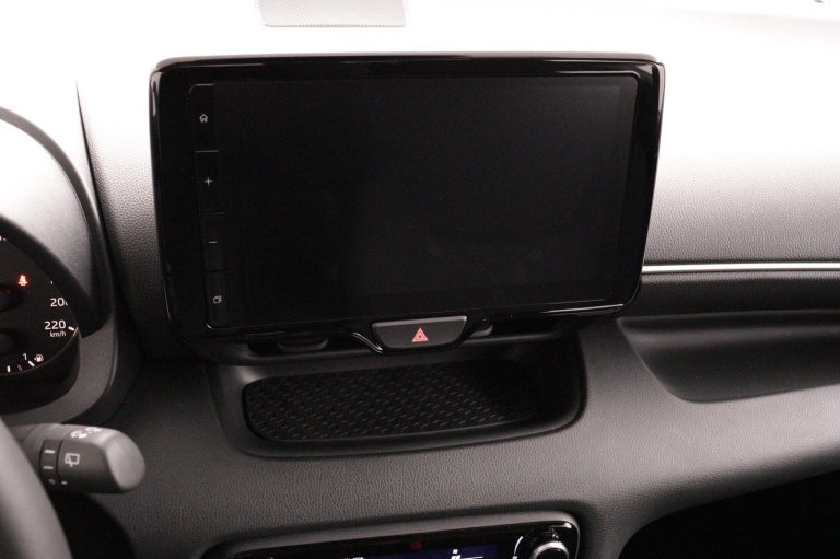 Toyota Yaris - 1.5 Hybrid 115 Active 8