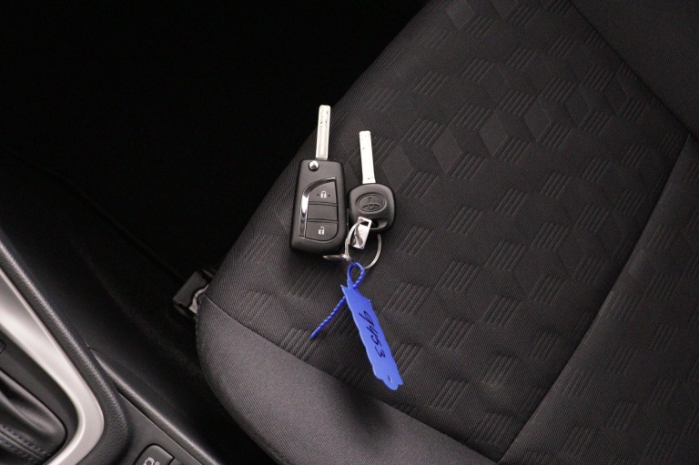 Toyota Yaris - 1.5 Hybrid 115 Active 9