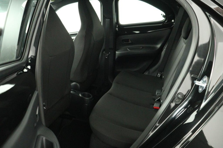 Toyota Aygo X - 1.0 VVT-i MT Play 18