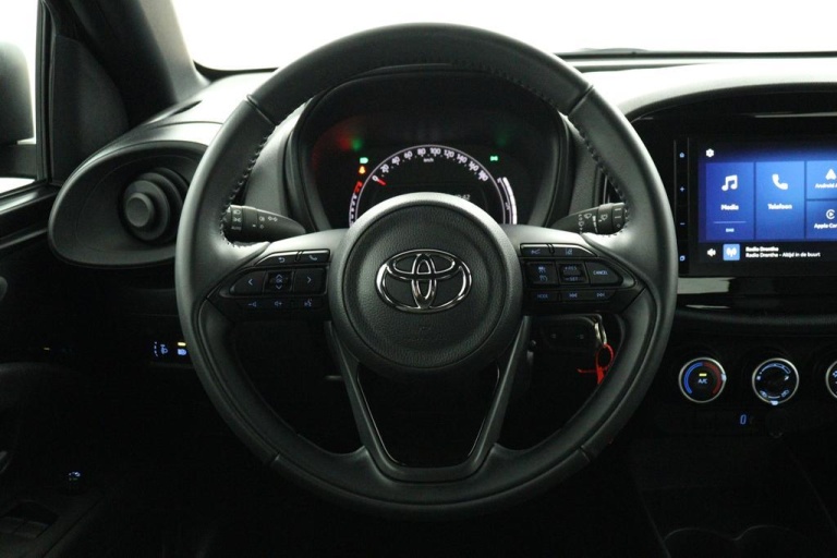 Toyota Aygo X - 1.0 VVT-i MT Play 19