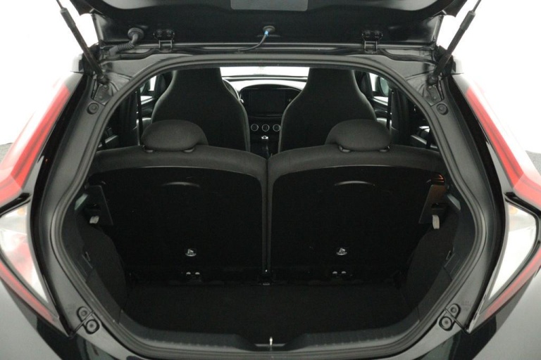 Toyota Aygo X - 1.0 VVT-i MT Play 23