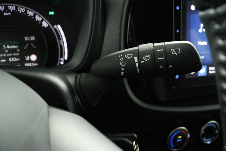 Toyota Aygo X - 1.0 VVT-i MT Play 29