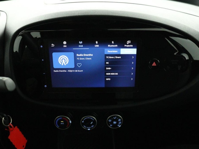 Toyota Aygo X - 1.0 VVT-i MT Play