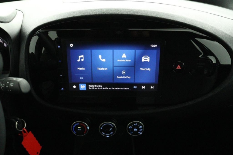 Toyota Aygo X - 1.0 VVT-i MT Play 9