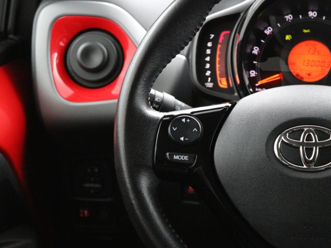 Toyota Aygo - 1.0 VVT-i x-joy