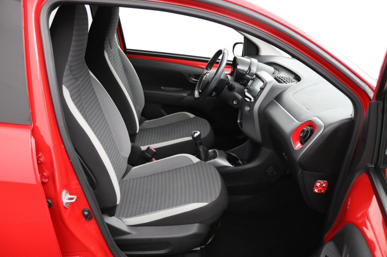 Toyota Aygo - 1.0 VVT-i x-joy 22