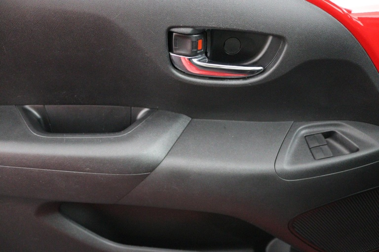 Toyota Aygo - 1.0 VVT-i x-joy 27