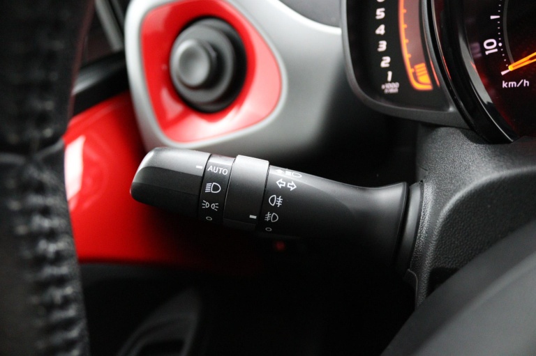 Toyota Aygo - 1.0 VVT-i x-joy 30