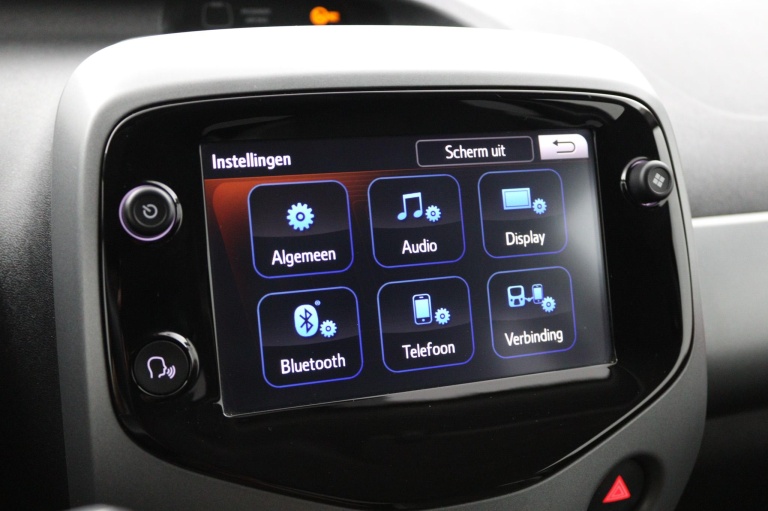 Toyota Aygo - 1.0 VVT-i x-joy 42