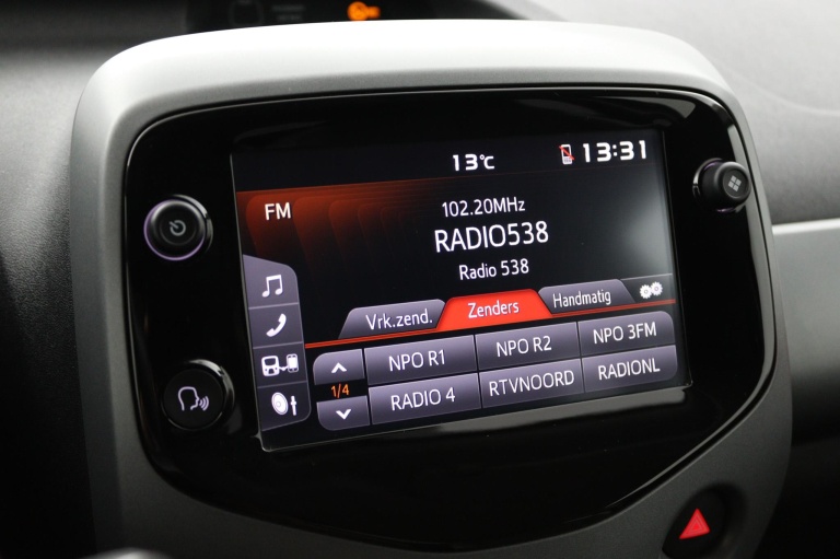 Toyota Aygo - 1.0 VVT-i x-joy 8