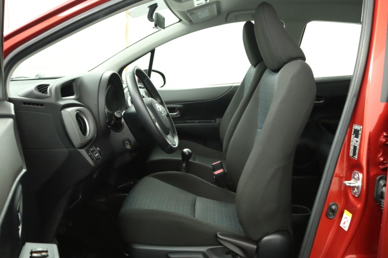 Toyota Yaris - 1.0 VVT-i Aspiration 17