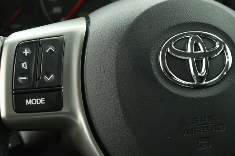 Toyota Yaris - 1.0 VVT-i Aspiration 19