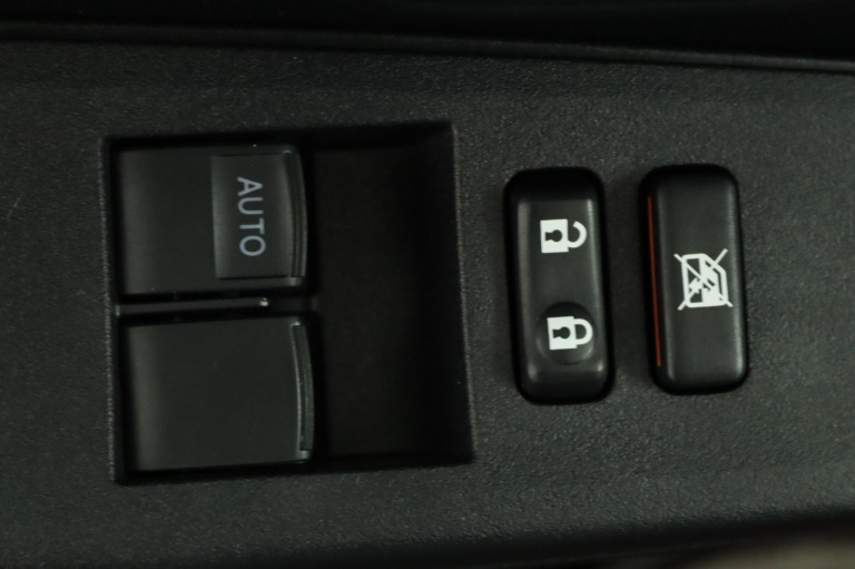 Toyota Yaris - 1.0 VVT-i Aspiration 28