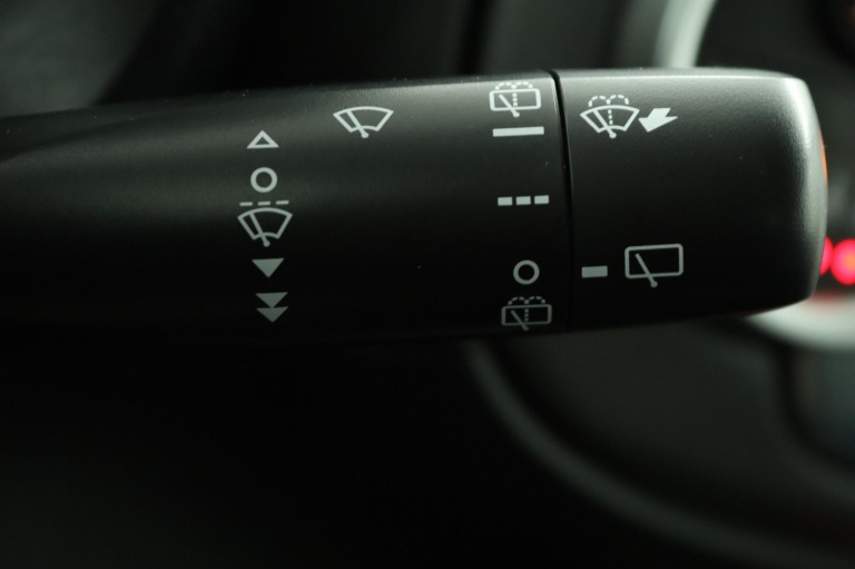 Toyota Yaris - 1.0 VVT-i Aspiration 31