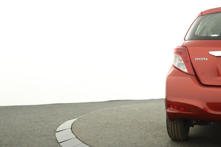 Toyota Yaris - 1.0 VVT-i Aspiration 39