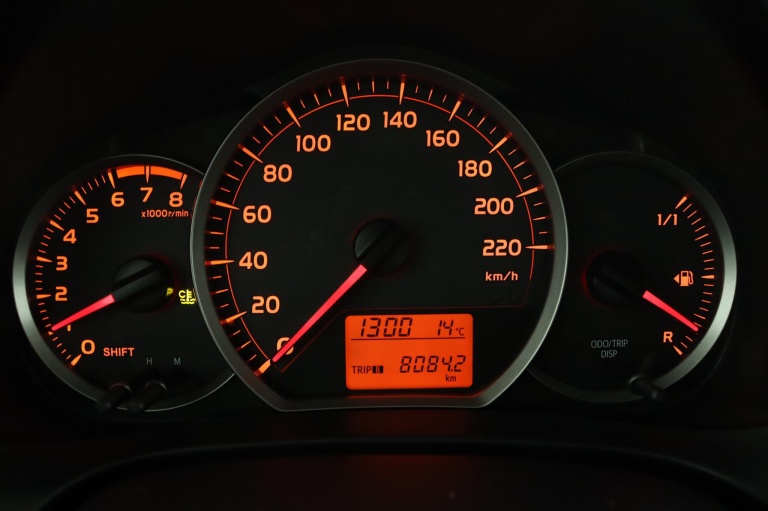 Toyota Yaris - 1.0 VVT-i Aspiration 44