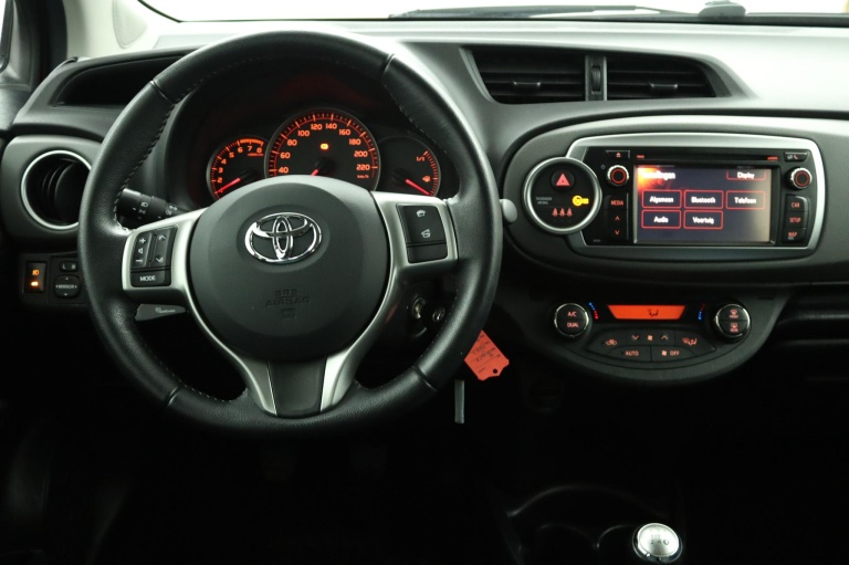 Toyota Yaris - 1.0 VVT-i Aspiration 57