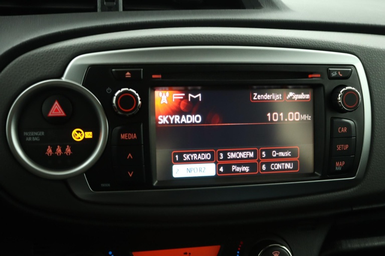 Toyota Yaris - 1.0 VVT-i Aspiration 8