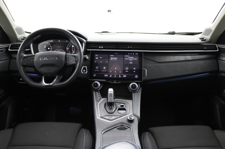 Lynk & Co 01 - 1.5 4