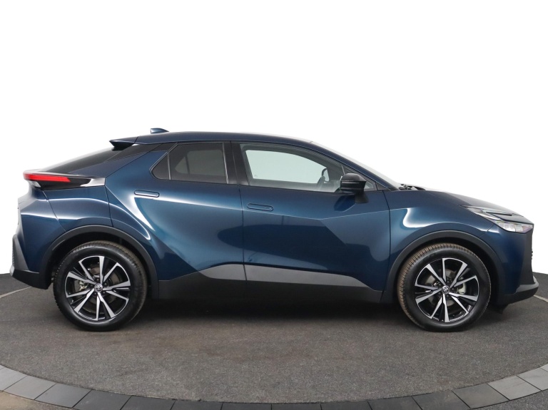 Toyota C-HR - 1.8 Hybrid 140 Dynamic 11