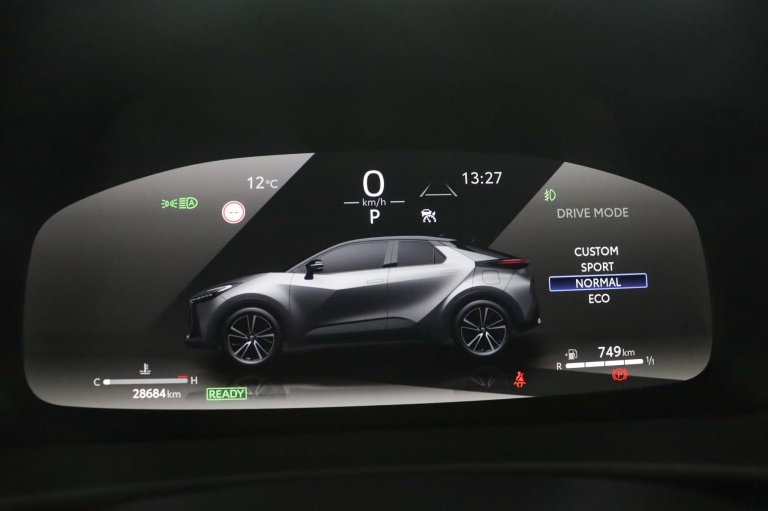 Toyota C-HR - 1.8 Hybrid 140 Dynamic 48