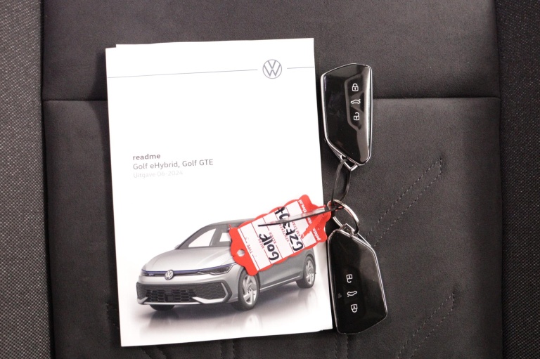 Volkswagen Golf - 1.5 eHybrid 50 Edition 11