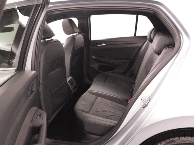 Volkswagen Golf - 1.5 eHybrid 50 Edition