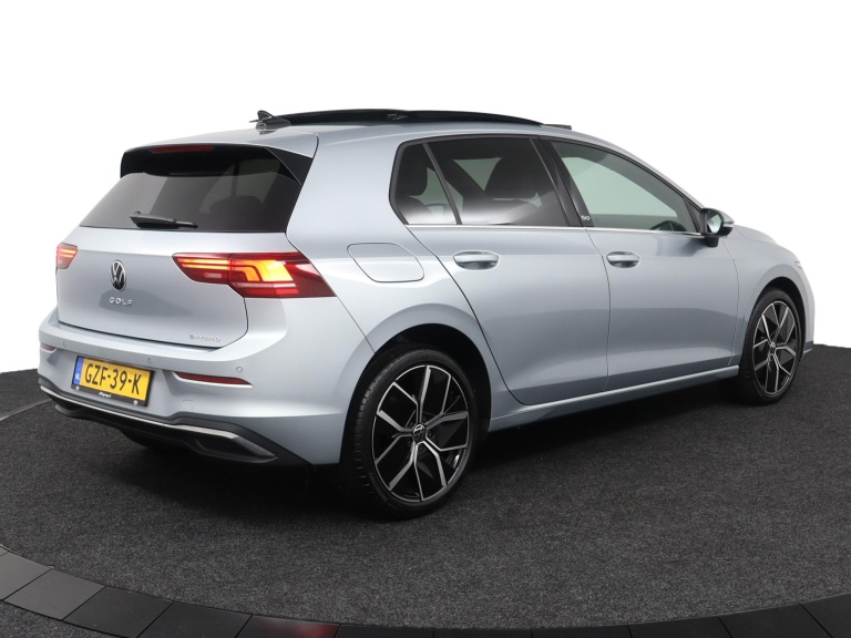 Volkswagen Golf - 1.5 eHybrid 50 Edition 2