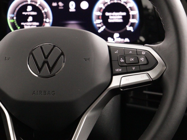 Volkswagen Golf - 1.5 eHybrid 50 Edition