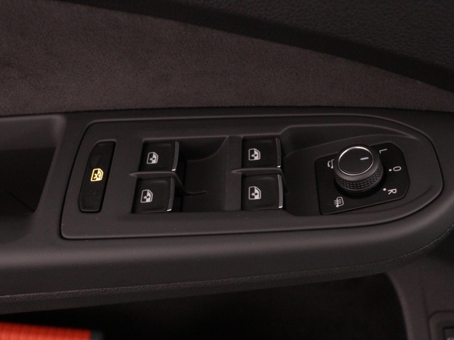 Volkswagen Golf - 1.5 eHybrid 50 Edition