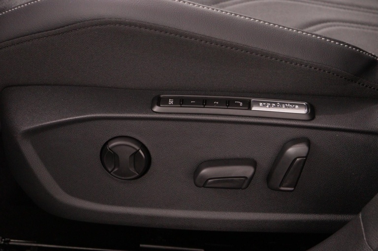 Volkswagen Golf - 1.5 eHybrid 50 Edition 35