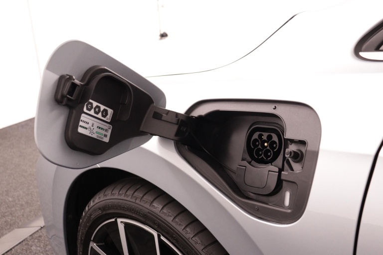 Volkswagen Golf - 1.5 eHybrid 50 Edition 38