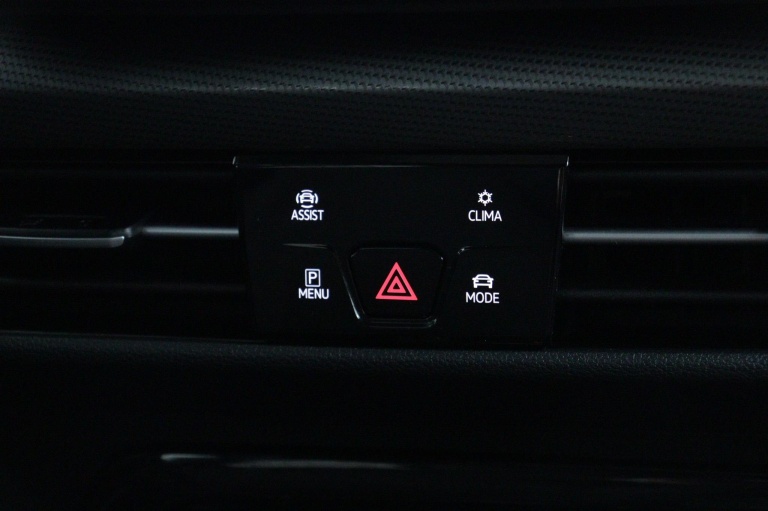 Volkswagen Golf - 1.5 eHybrid 50 Edition 44