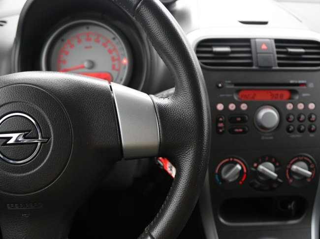 Opel Agila - 1.0 Edition