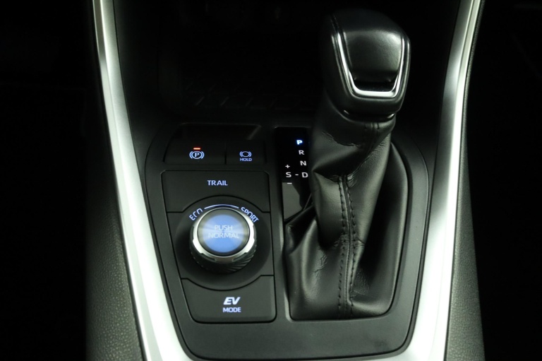 Toyota RAV4 - 2.5 Hybrid AWD ADVENTURE 26