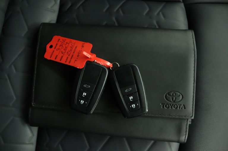 Toyota RAV4 - 2.5 Hybrid AWD ADVENTURE 9