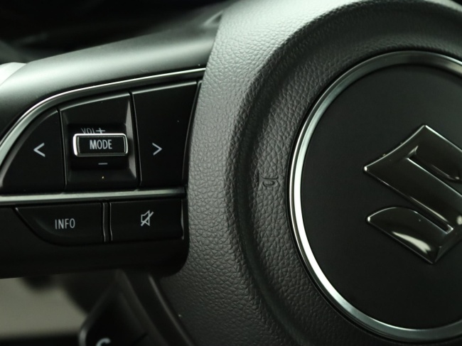 Suzuki Swift - 1.2 Select Smart Hybrid