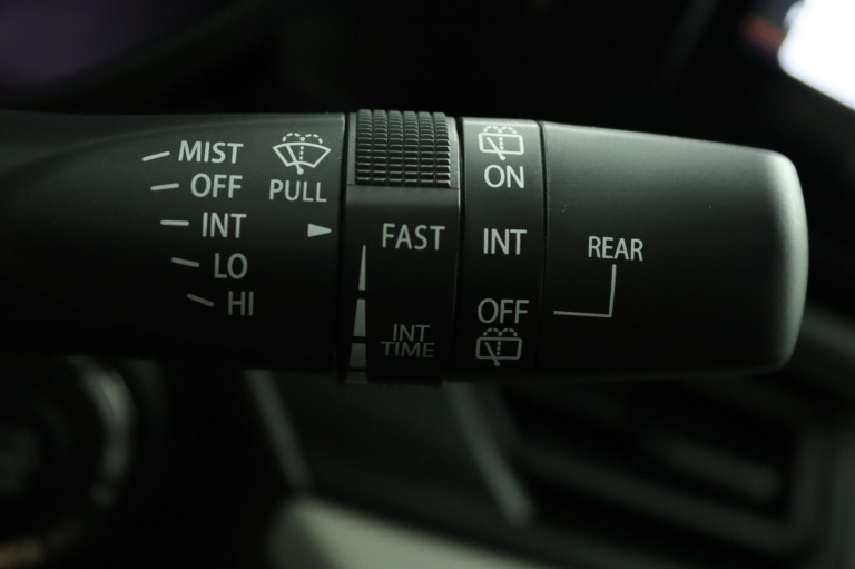 Suzuki Swift - 1.2 Select Smart Hybrid 33