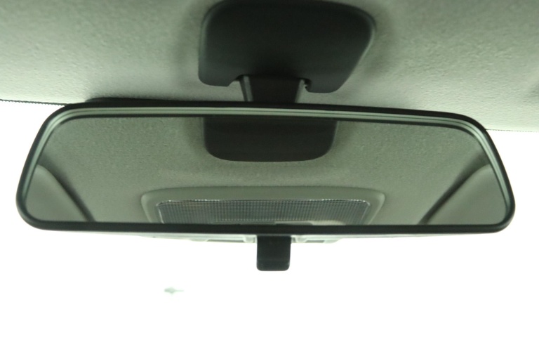 Suzuki Swift - 1.2 Select Smart Hybrid 69