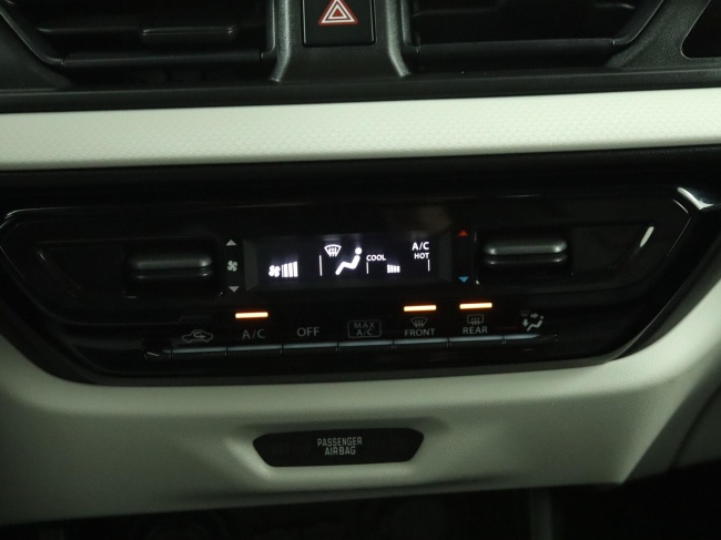 Suzuki Swift - 1.2 Select Smart Hybrid