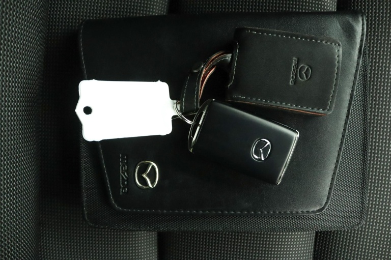 Mazda CX-30 - 2.0 e-SkyActiv-G M Hybrid Sportive 11