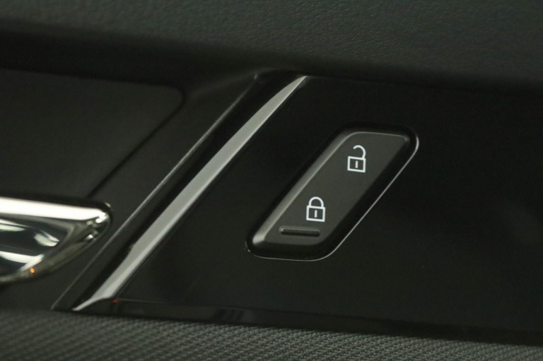 Mazda CX-30 - 2.0 e-SkyActiv-G M Hybrid Sportive 30