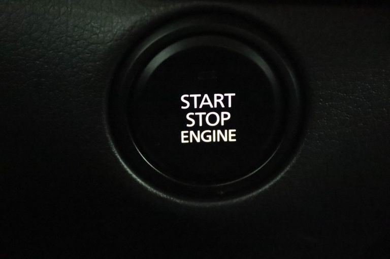 Mazda CX-30 - 2.0 e-SkyActiv-G M Hybrid Sportive 47